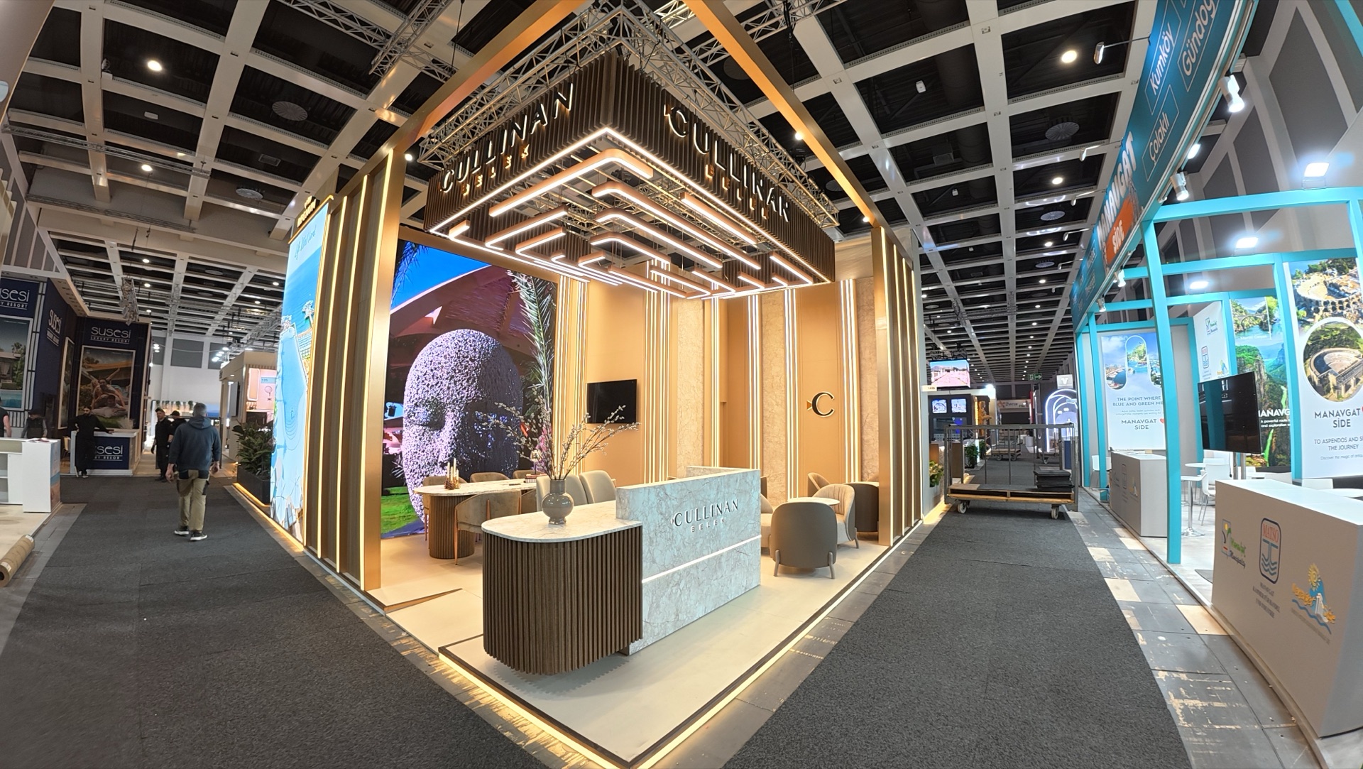 Cullinan Belek Bespoke open-lobby exhibition stand at ITB Berlin